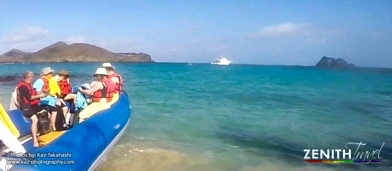 galapagos-islands-tourists-on-dinghy.jpg